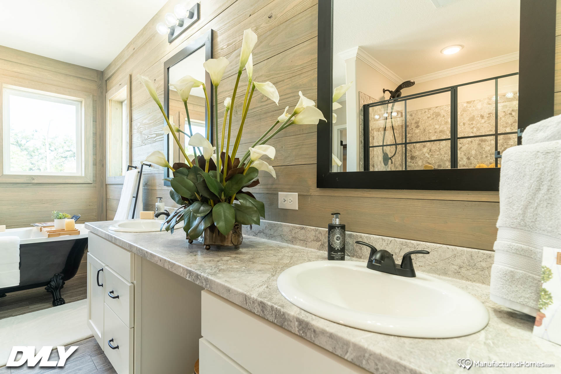 The-Oasis-WL-6811-bath-2