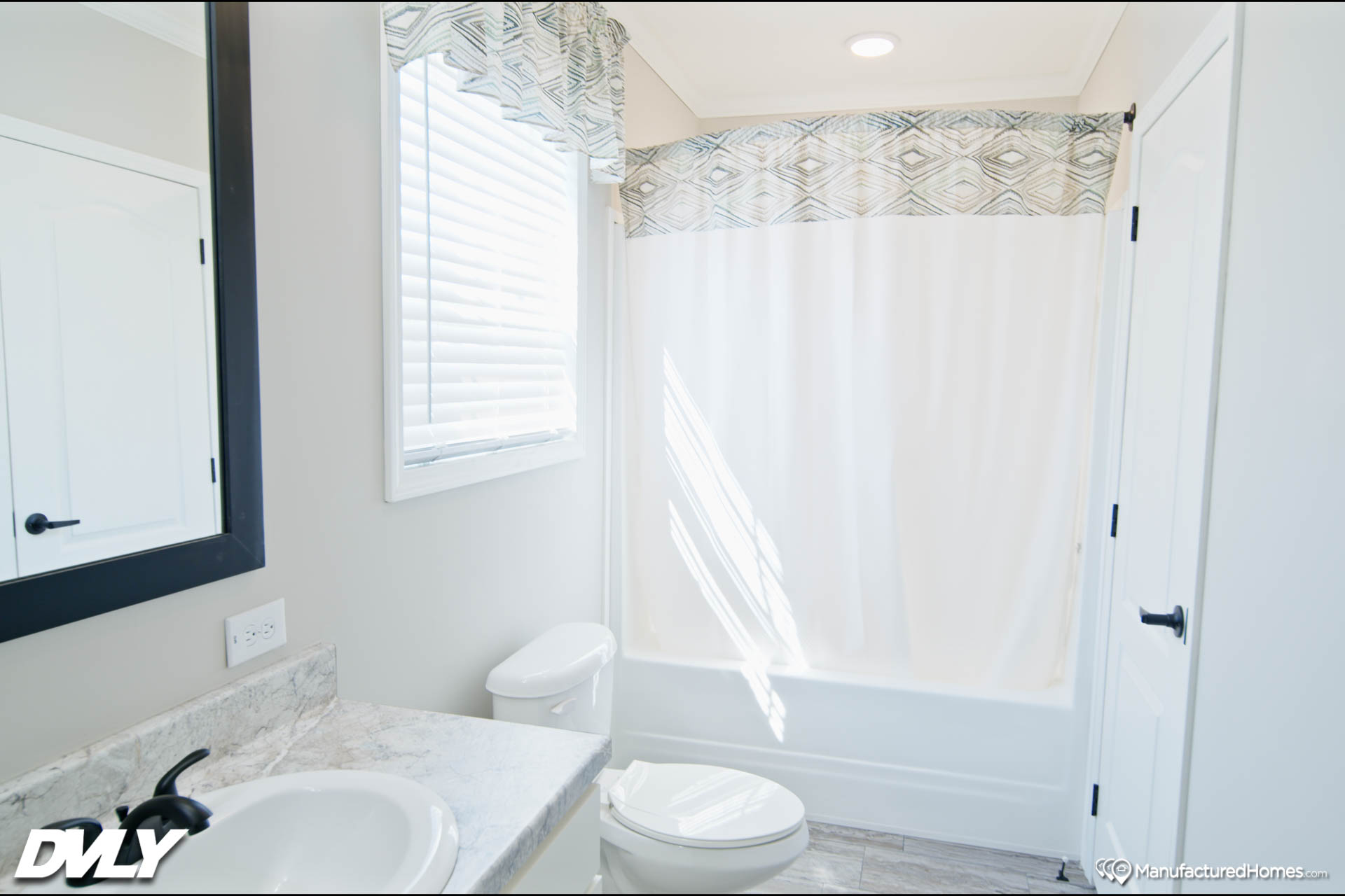 The-Oasis-WL-6811-bath-8