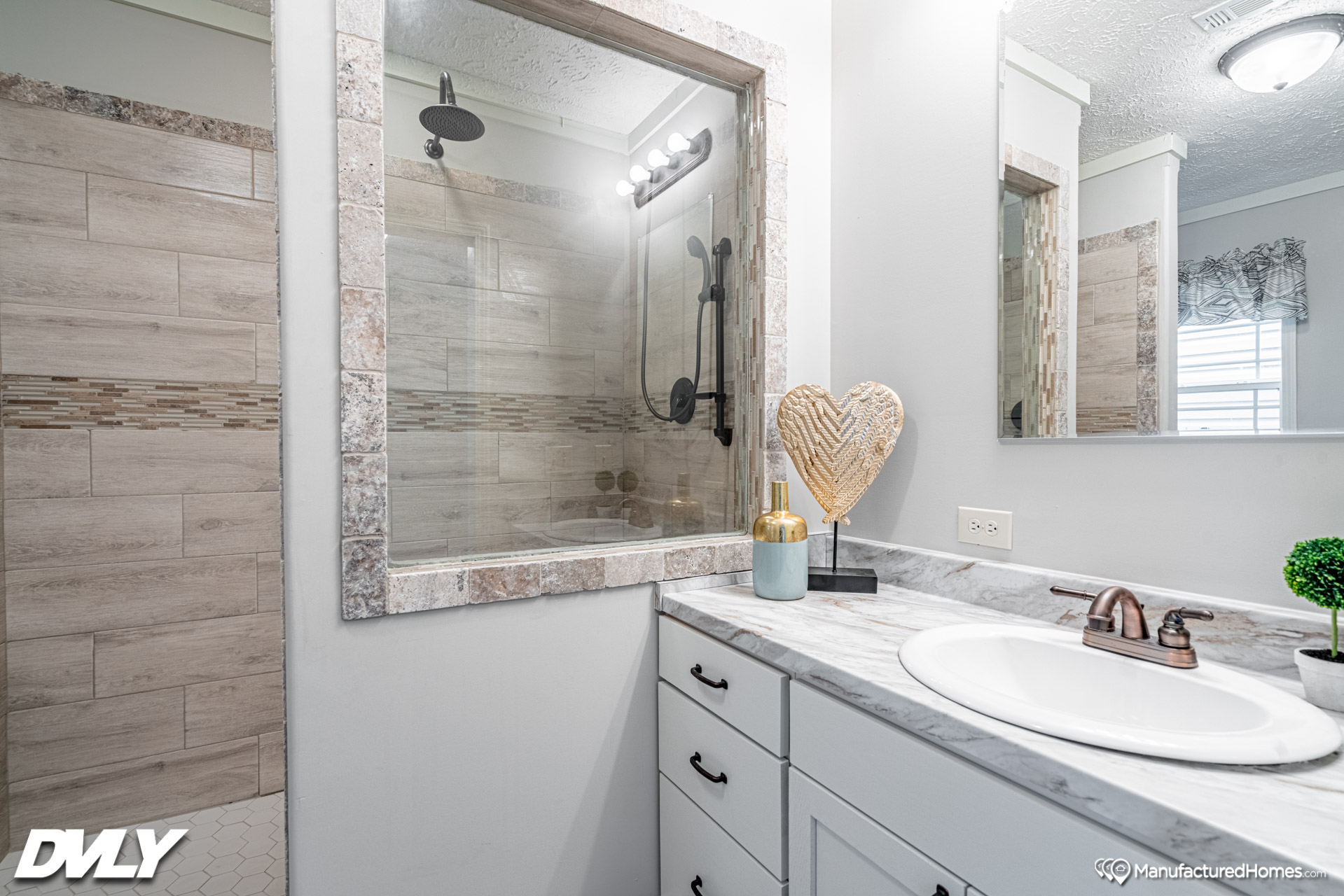 grandan-homes-The-Haven-B-WL-4501B-bath-1