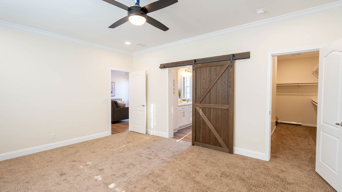 The-Riverview-5036-72-4-32-4BR-bed-3